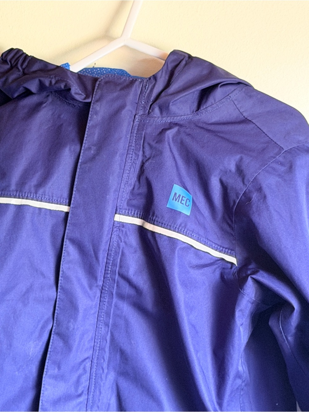MEC Kids Blue Aquanator Rain Jacket - Picture 2 of 5